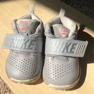 Nike girls grey and pink sneakers